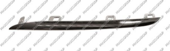 Baguette chromée avant gauche (partie inférieure) W205