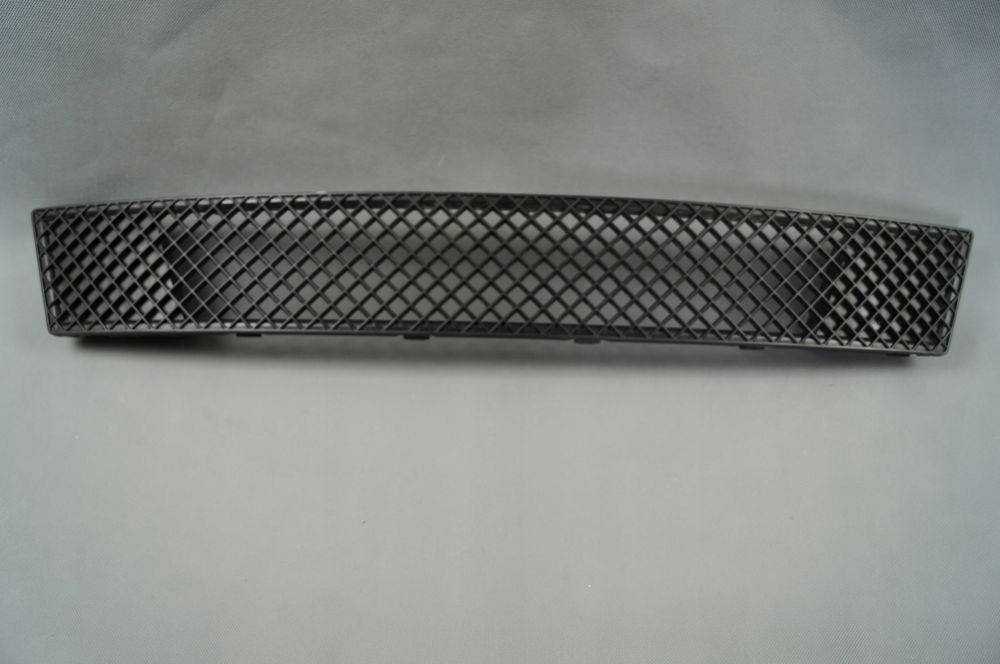 Grille de pare choc centrale E82-E88